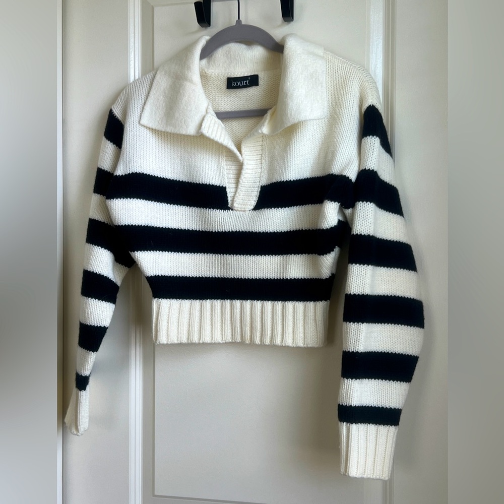 Old Money Aesthetic Striped Cropped Sweater. Size S. Excellent condition.